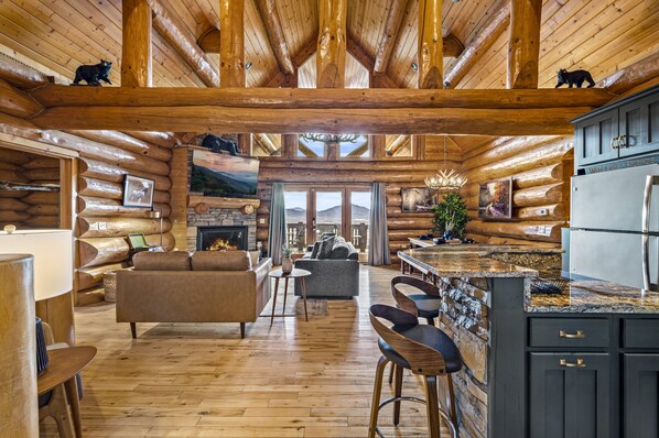 Smart-TV, peis, videospill og DVD-spiller