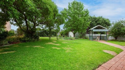 Waltzing Matilda - Hillvue