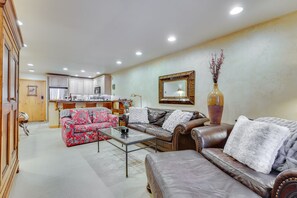 TV - Condo Near Golf Club ~ 2 Mi to Vail Ski Resort! (Vail)