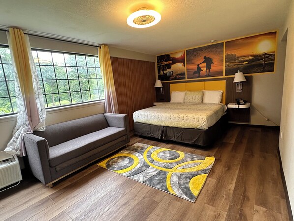 مكتب ومساحة عمل للكمبيوتر المحمول ومكواة/لوح كي وواي فاي مجانًا