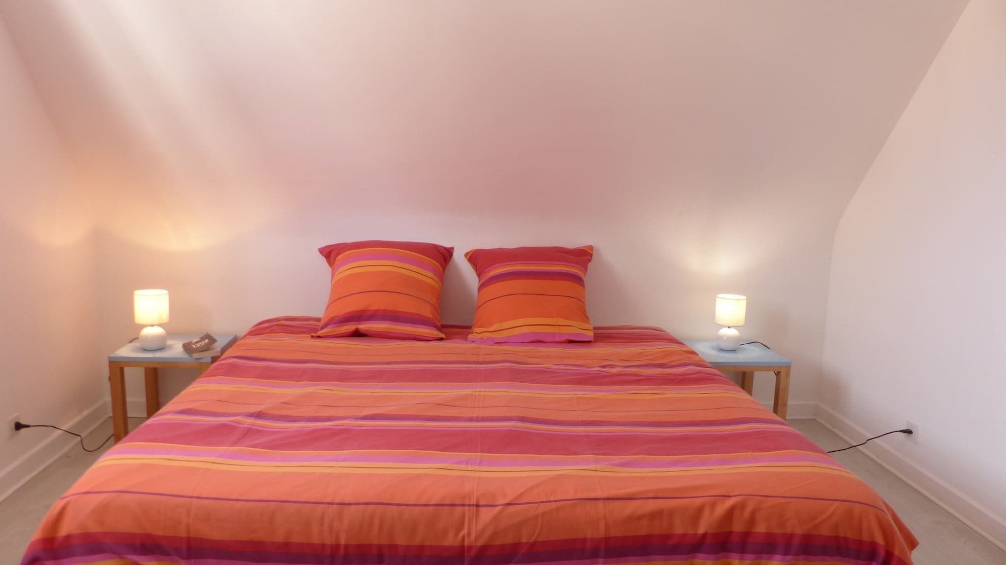 3 bedrooms, iron/ironing board, travel cot, free WiFi