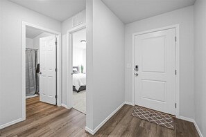 4 chambres, fer et planche à repasser, Wi-Fi, draps fournis