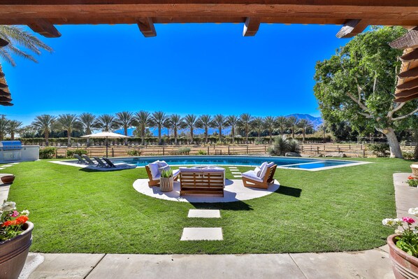 Terrace/patio - The Ranch At Coachella, A Private Estate. Two Beautiful Homes, Views, & Pool. (Coachella)