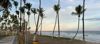 Apartamento 200 m da Praia Vilas do Atlântico