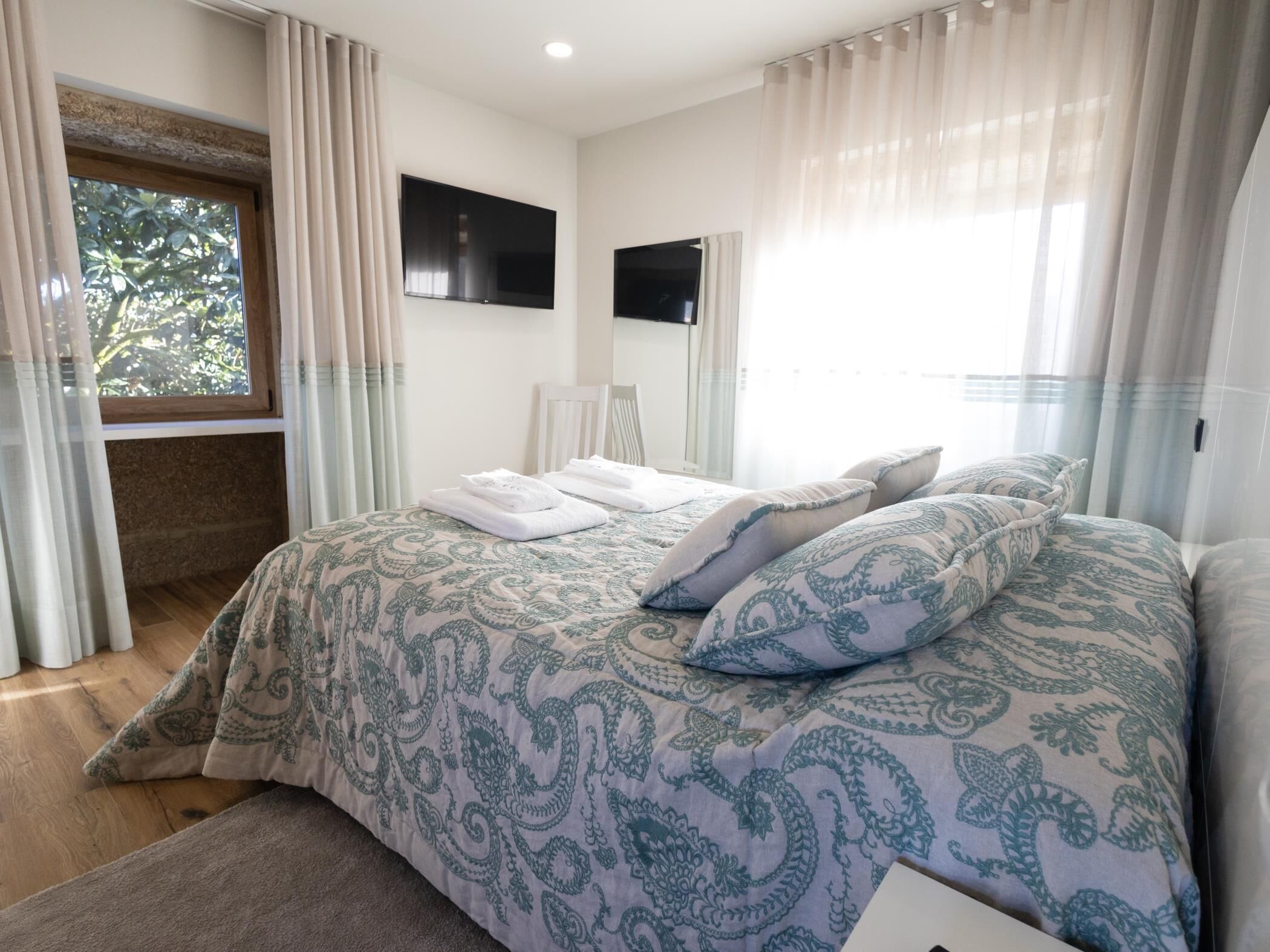 5 slaapkamers, internet, beddengoed