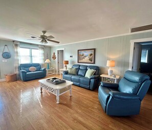 Smart TV, books - New Pool + Putting Green, Walk to Beach, Waterfront Home in Cherry Grove! (North Myrtle Beach)