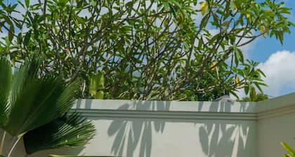 3 br villa across from Thomas beach, Uluwatu .