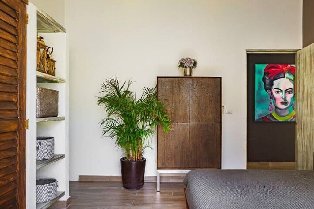 4 Schlafzimmer, Schreibtisch, Bügeleisen/Bügelbrett, WLAN