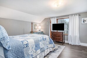 3 soveværelser, skrivebord, strygejern/strygebræt, weekendseng