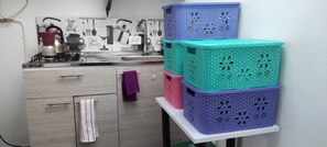 Fridge, microwave, oven, coffee/tea maker