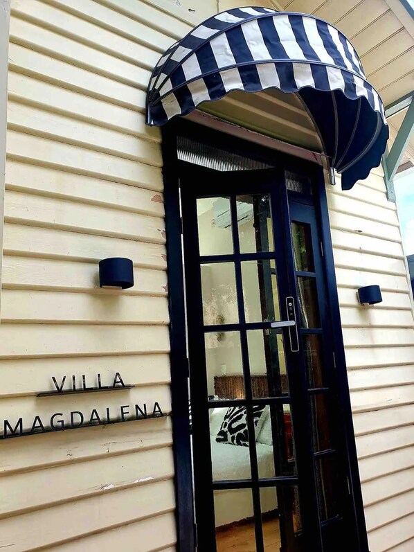 Exterior detail - "Villa Magdalena" luxury studio (St Kilda)