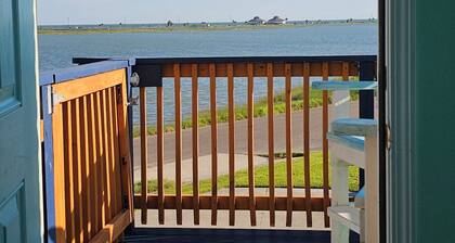 ROCKPORT'S BEST VIEW AND LOCATION! - Pat's Perch --- On the Water