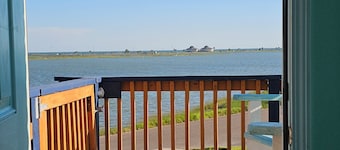 ROCKPORT'S BEST VIEW AND LOCATION! - Pat's Perch --- On the Water