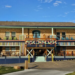 Exterior - ROCKPORT'S BEST VIEW AND LOCATION! - The Pigeon House - First Floor (Rockport)