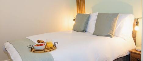 1 habitación, tabla de planchar con plancha, wifi gratis y ropa de cama