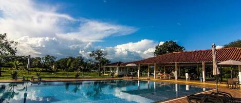 Outdoor pool, pool loungers