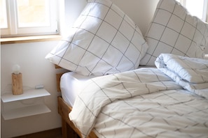 1 bedroom, iron/ironing board, travel cot, free WiFi