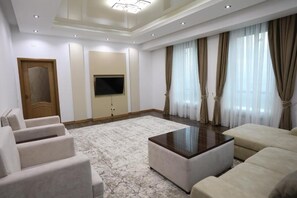 Interior - The Rudaki Apartment - Suite with City View 7
(Dushanbe)