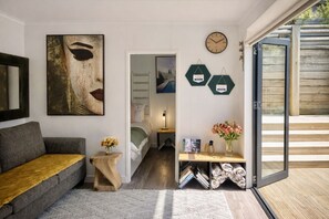2 Schlafzimmer, Schreibtisch, Reisekinderbett, kostenloses WLAN
