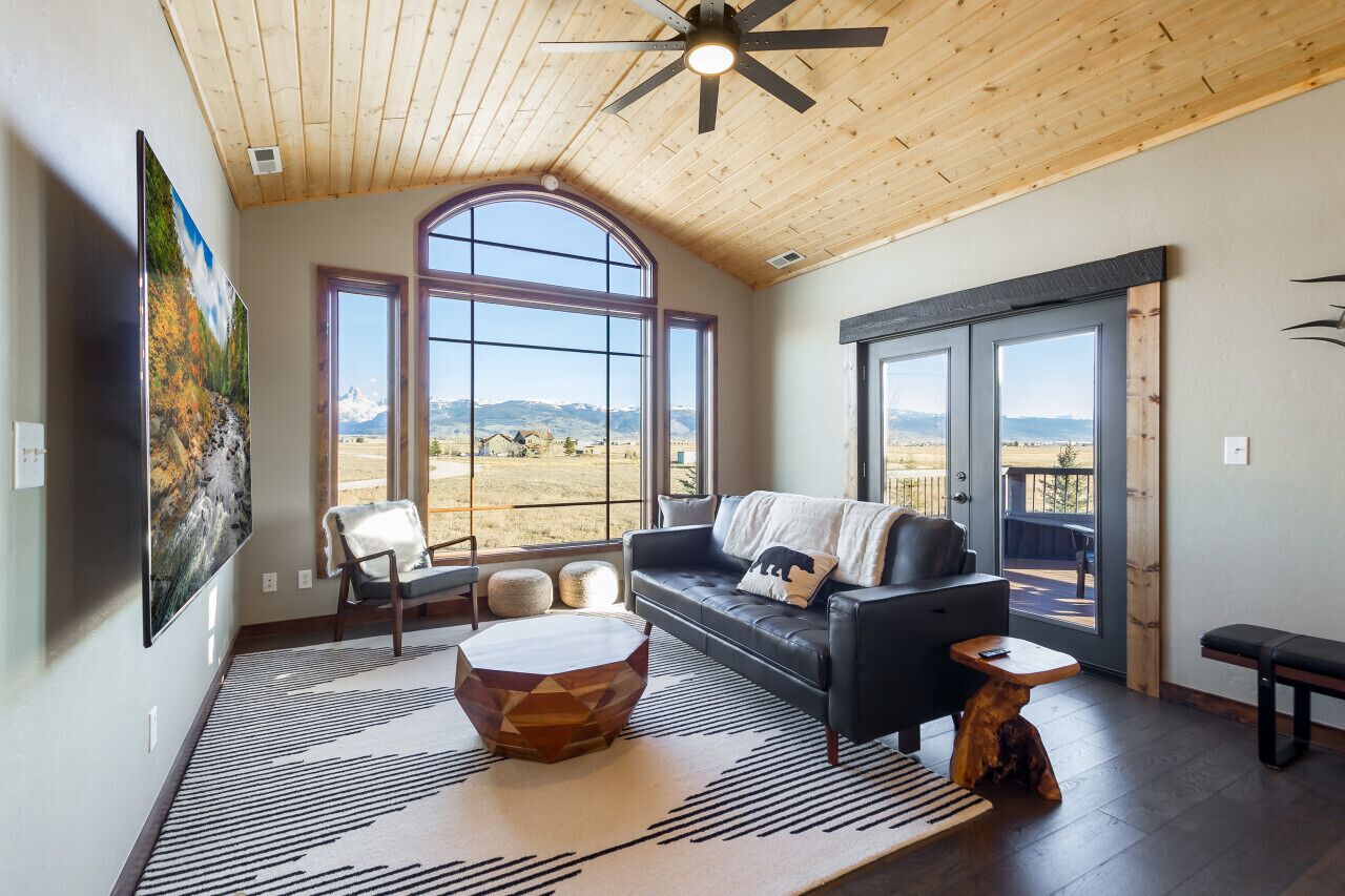 Smart-tv, een open haard en videospelletjes