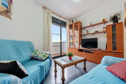 Apartment "Deltebre Riu" with Shared Pool & Wi-Fi
