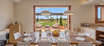 Holiday Home 'Finca Thalassa' with Mountain View, Wi-Fi and Air Conditioning