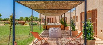 Holiday Home 'Finca Thalassa' with Mountain View, Wi-Fi and Air Conditioning