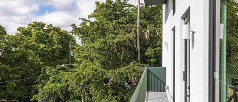 Studio Basic - balkong - utsikt mot staden | Terrass/Patio