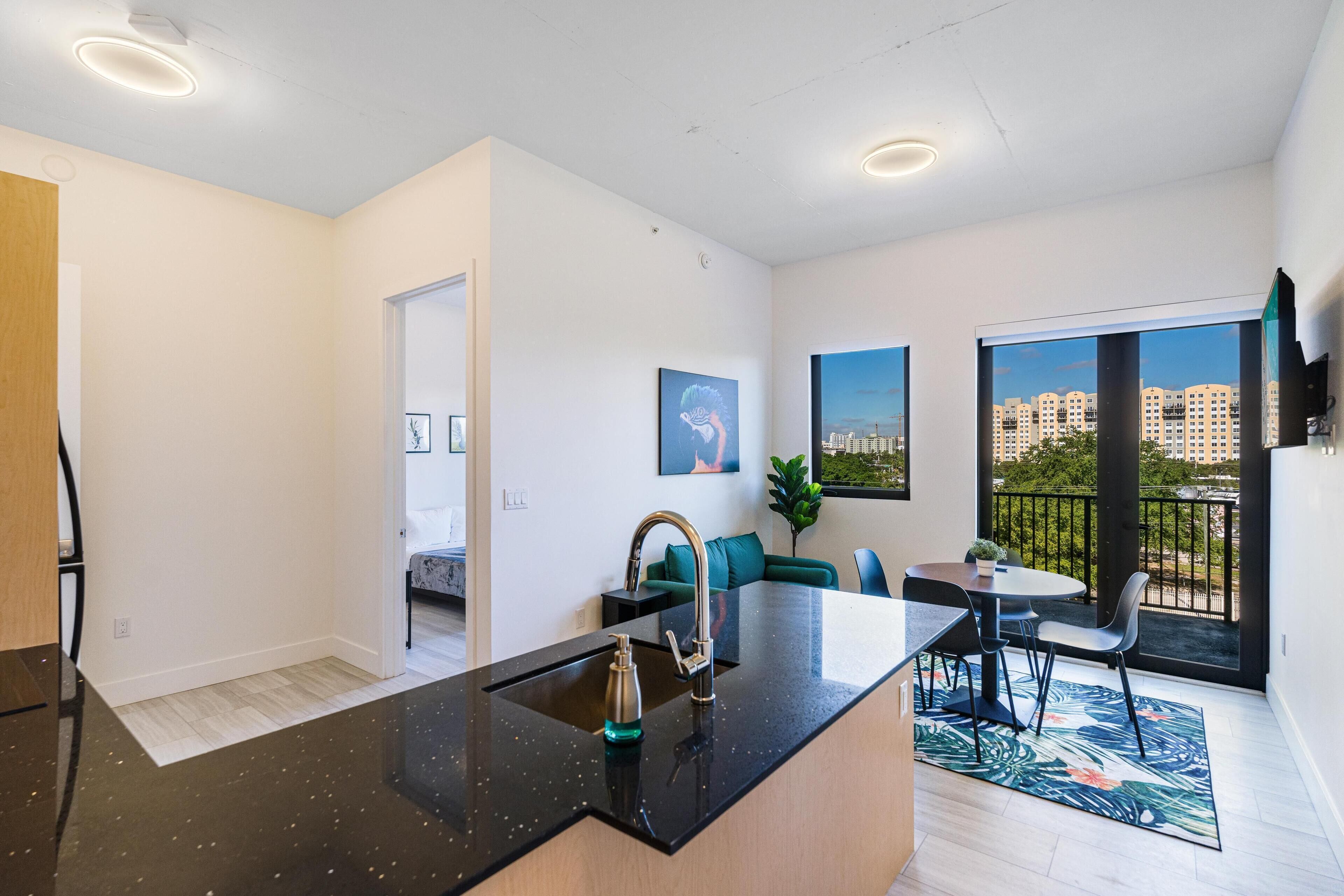 独特顶层房, 2 间卧室, 露台 | 办公桌、笔记本电脑工作区、熨斗/熨衣板、免费 WiFi