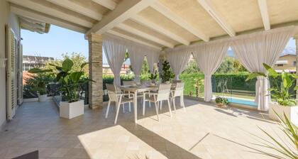 Villa Fiumetto by MMega