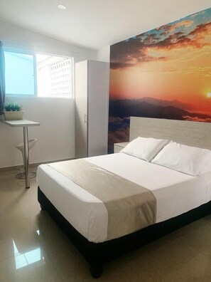 Standard Room | Desk, free WiFi, bed sheets - HOTEL GRANADA LOFT  (Cali)