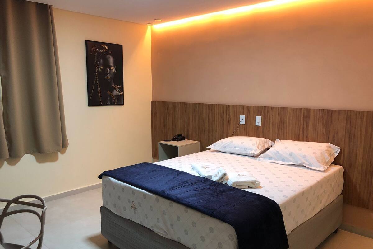 Comfort Double Room, 1 Queen Bed | Laptop workspace, WiFi (free), bed sheets