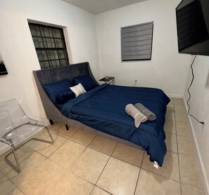 Room - Beautiful & Central Cozy Home! (Miami)