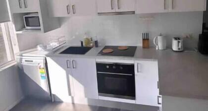 Beach Escape - family & pet friendly!