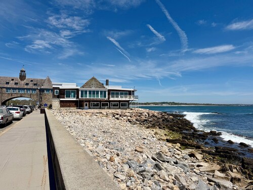  NEW OCEAN WATERFRONT HOME With Private Dock and Cabin, SPECTACULAR VIEWS!