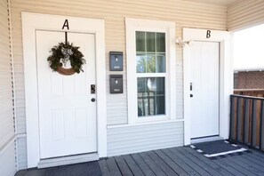 Exterior detail - Double Everything - Sleeps 13
(Fort Worth)