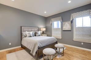 2 quartos, escrivaninha, ferros/tábuas de passar roupa, Wi-Fi