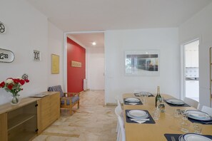 Imagen sin descripción, 3 de 26, botón