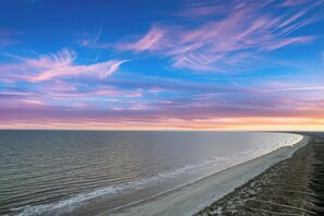 Una playa cerca