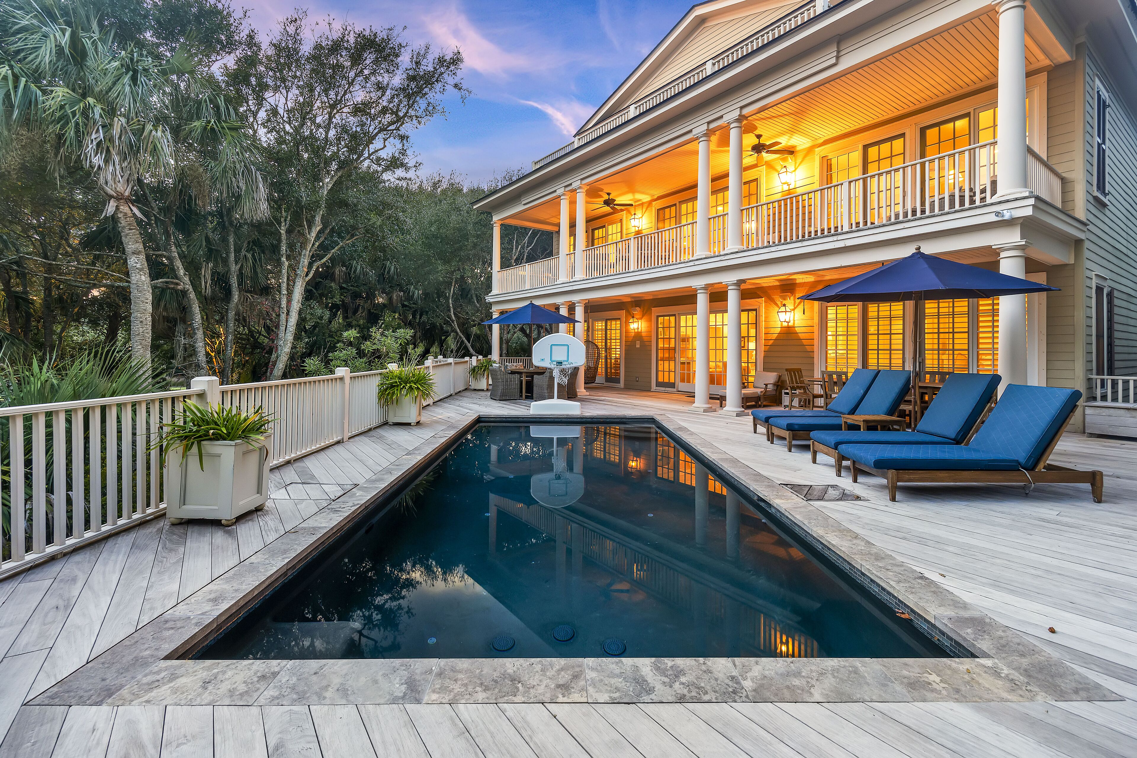 Oceanfront Surfsong Road: Pool, Oceanview, Boardwalk to Beach! Ideal Kiawah LUXURY!