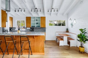 Fridge, microwave, oven, stovetop - New Palm Springs Movie Colony Private Oasis: Saltwater Pool, Spa, Stunning Views (Palm Springs)