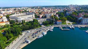 Marina - Holiday apartment with air conditioning and pool (Krnica)