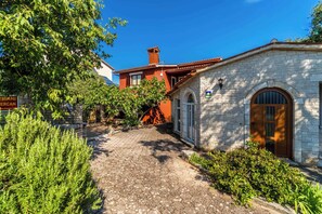 Exterior - Holiday apartment with air conditioning (Krnica)