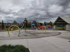 Children’s area - Luxury Two Bedroom Apartment- Walk to GO Station and downtown Georgetown (Halton Hills)