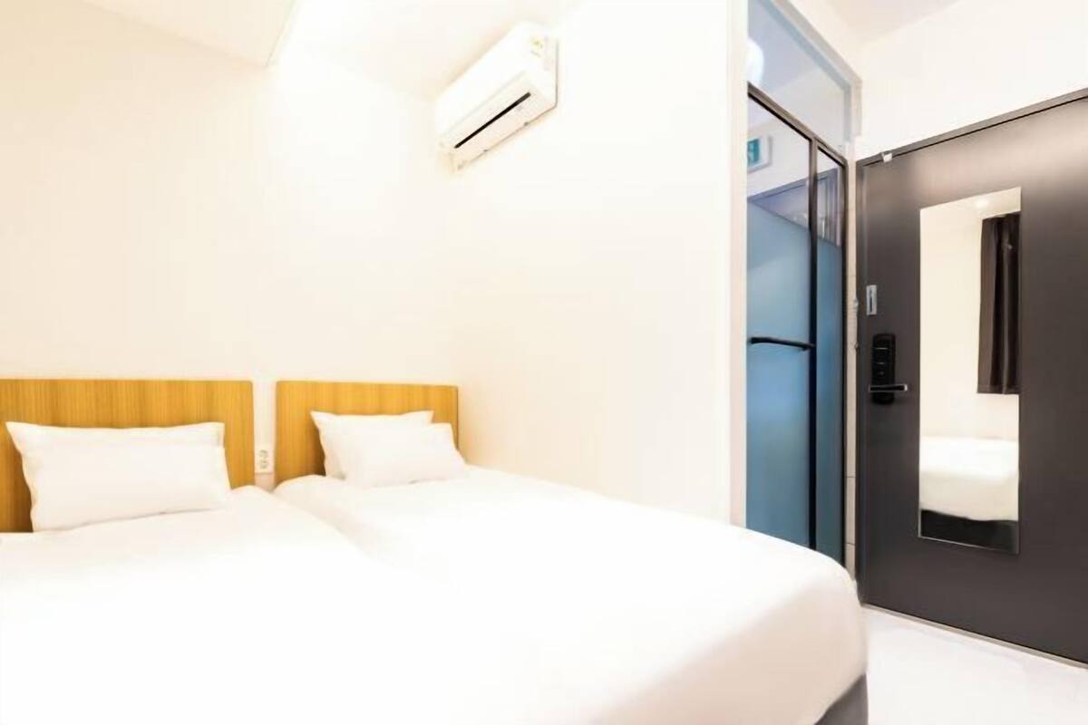Soundproofing, WiFi (free)
