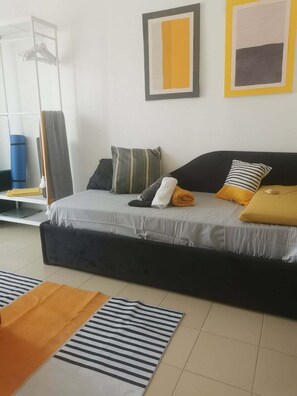 2 bedrooms, iron/ironing board, travel crib, free WiFi