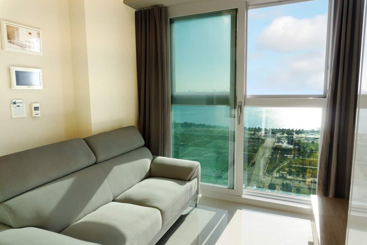Ocean Deluxe Double - Ocean View / 2 Pax | 1 bedroom, blackout drapes, free WiFi, bed sheets