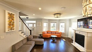 TV, fireplace - New Built XL Modern House Near Tenean Beach,UMass Boston,Highway. With EVCharger (Boston)