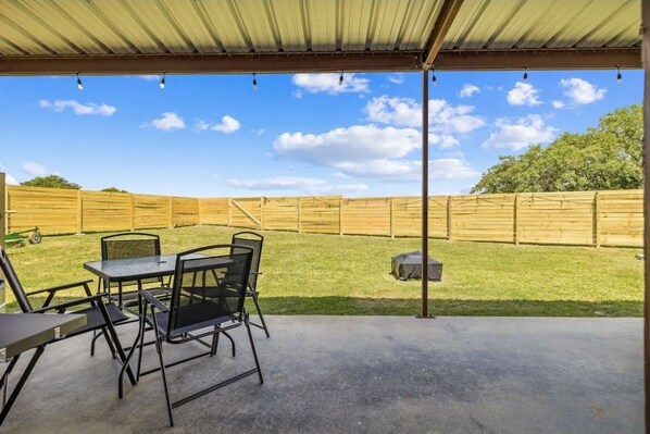 Outdoor dining
