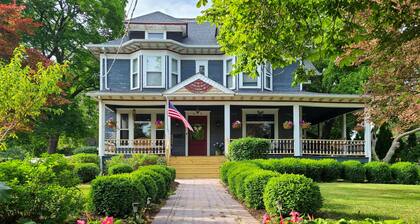 Grand 1800s Victorian Gem: Updated/by Downtown